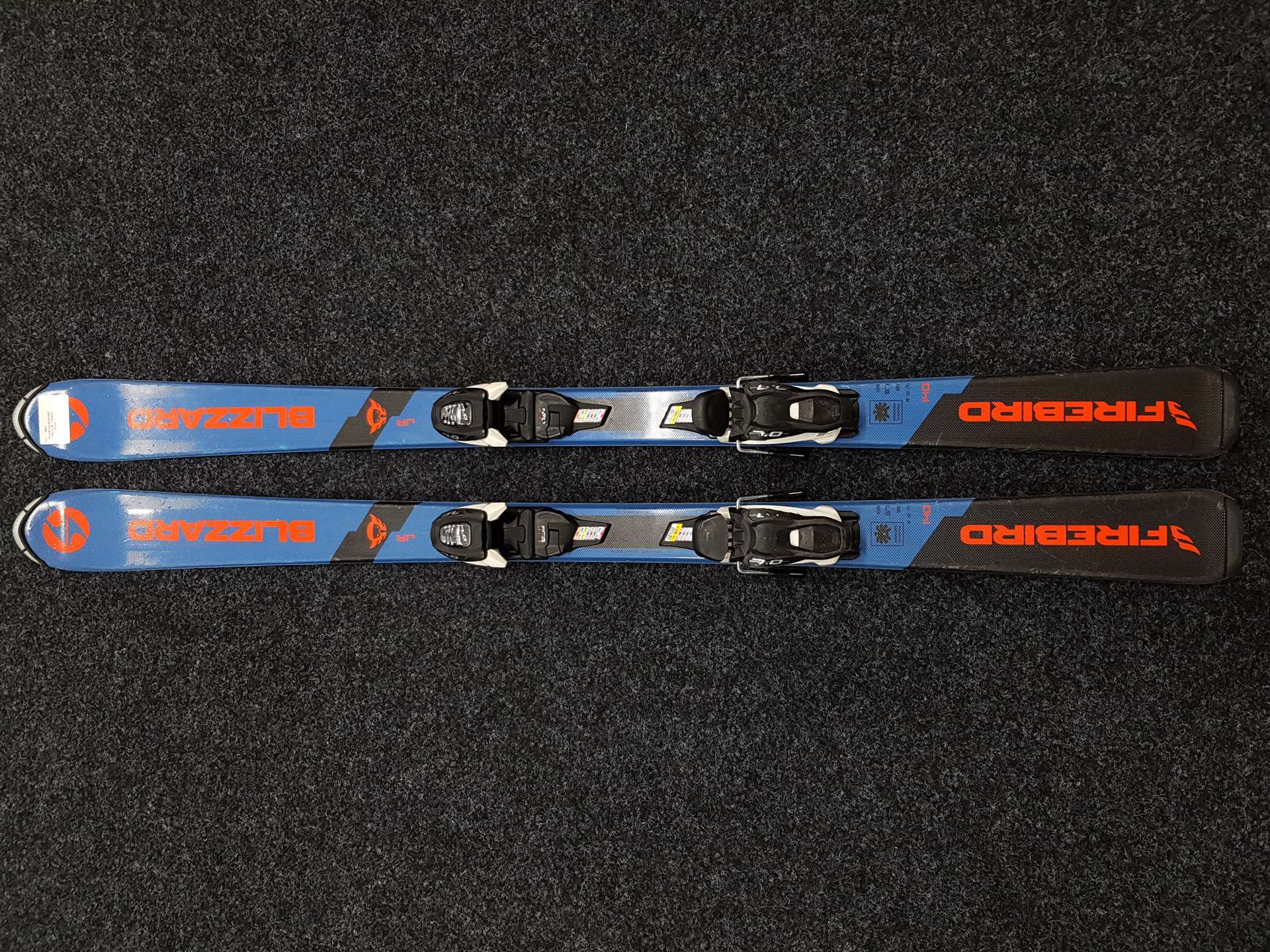 Použité lyže BLIZZARD Firebird JR + viazanie Marker 7