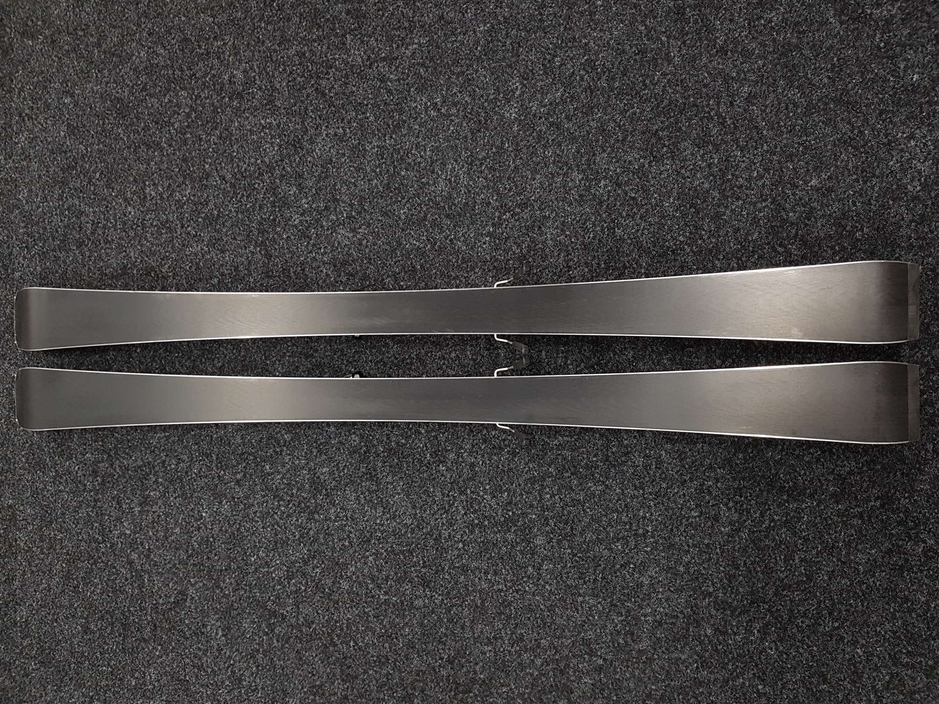 Použité lyže HEAD Shape SX  + viazanie Tyrolia PR 11