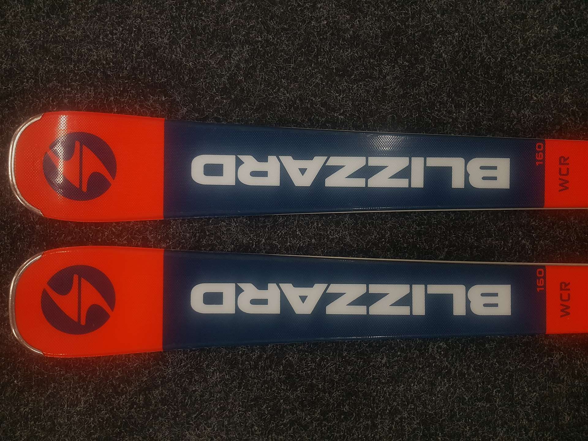 Bazárové lyže BLIZZARD WCR