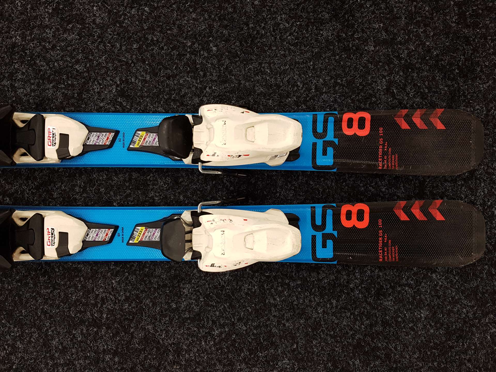 Použité lyže VOLKL Racetiger GS 8 + viazanie Marker 4,5