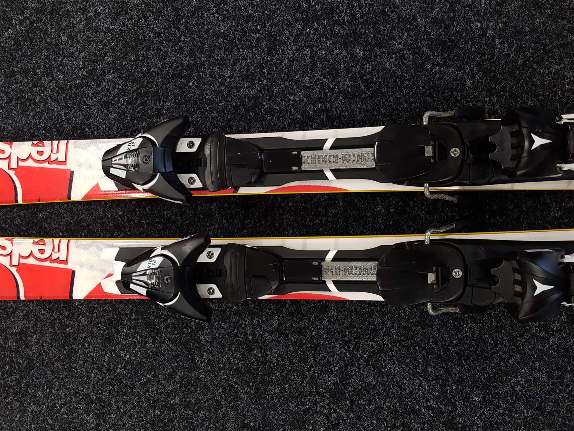Použité lyže ATOMIC Redster Team SL + viazanie Atomic XTO 12