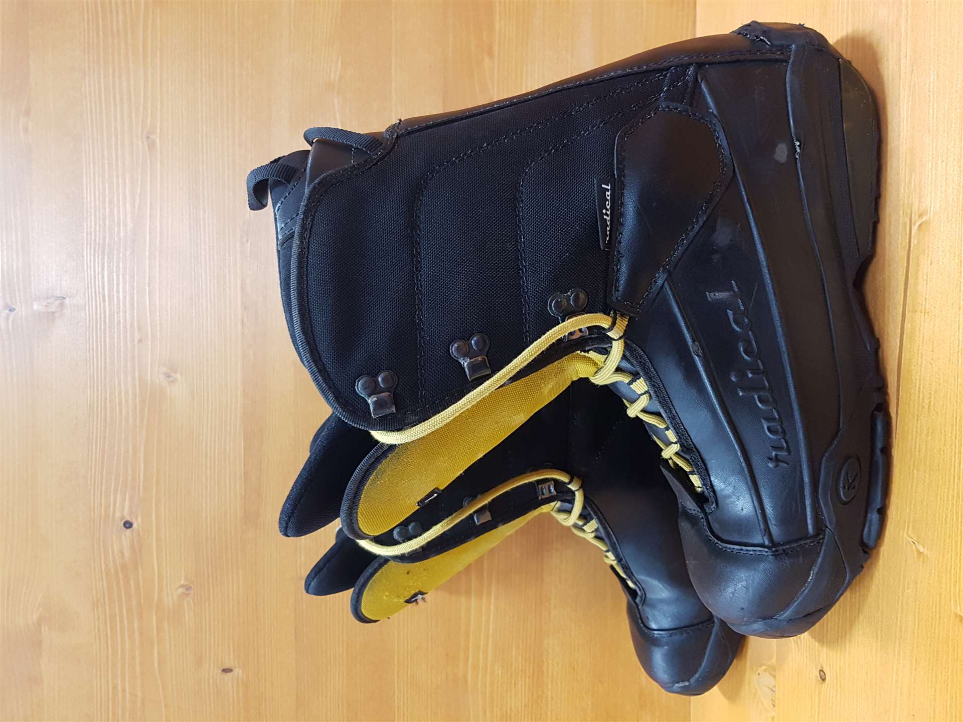 Použité snowboardové topánky RADICAL