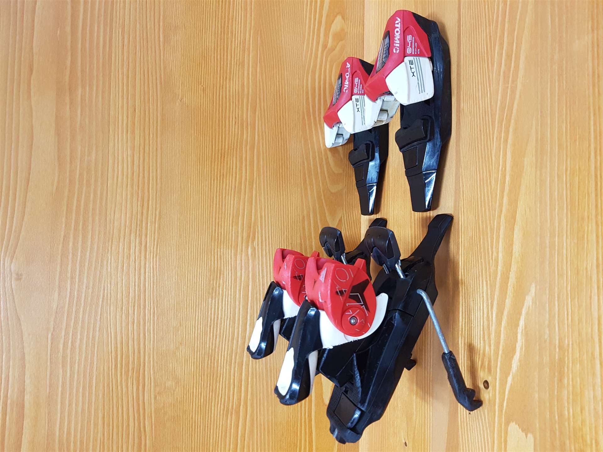 Použité viazanie Atomic XTE 45 (4,5 DIN)