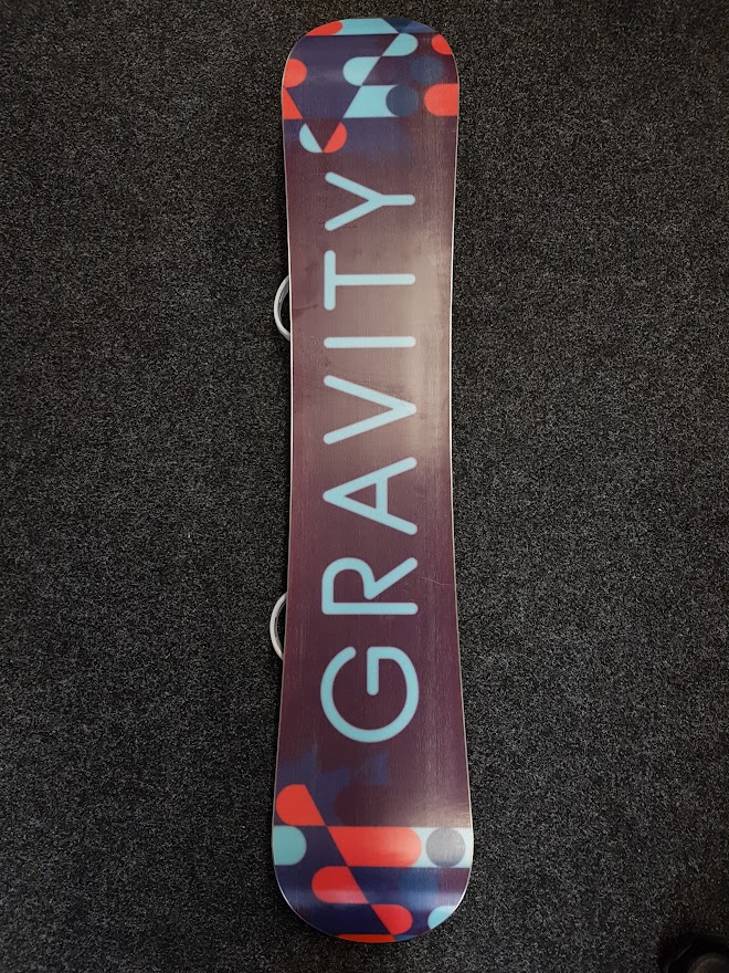 Použitý snowboard Gravity Sirene s viazaním Gravity veľ. M/L