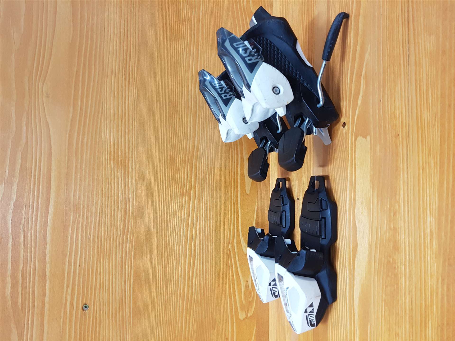 Použité viazanie Fischer RS 10 (10 DIN)