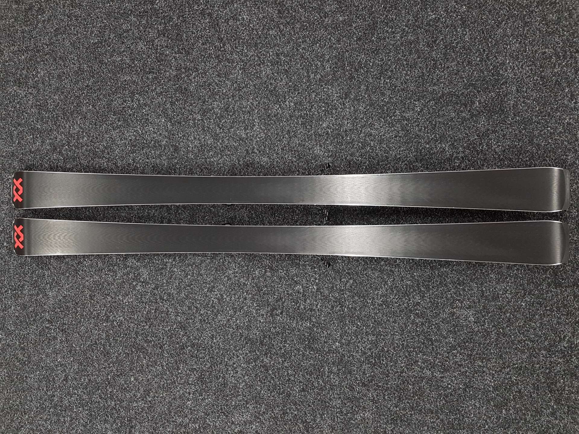 Použité lyže VOLKL Deacon Lowride + viazanie Marker Low Ride XL 13