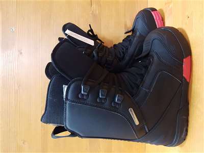 Použité snowboardové topánky ROSSIGNOL Excite Lace