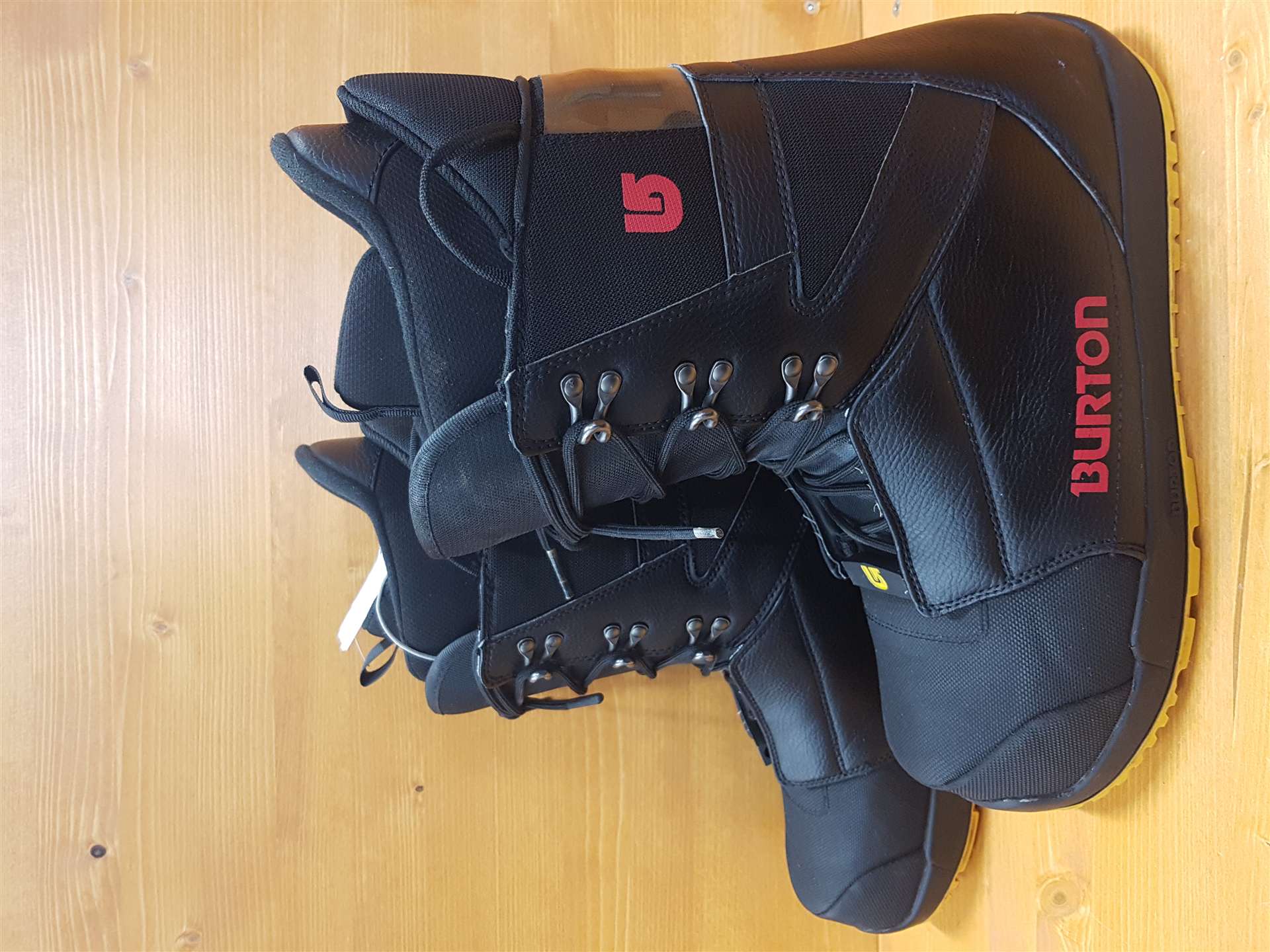 Použité snowboardové topánky BURTON Progression
