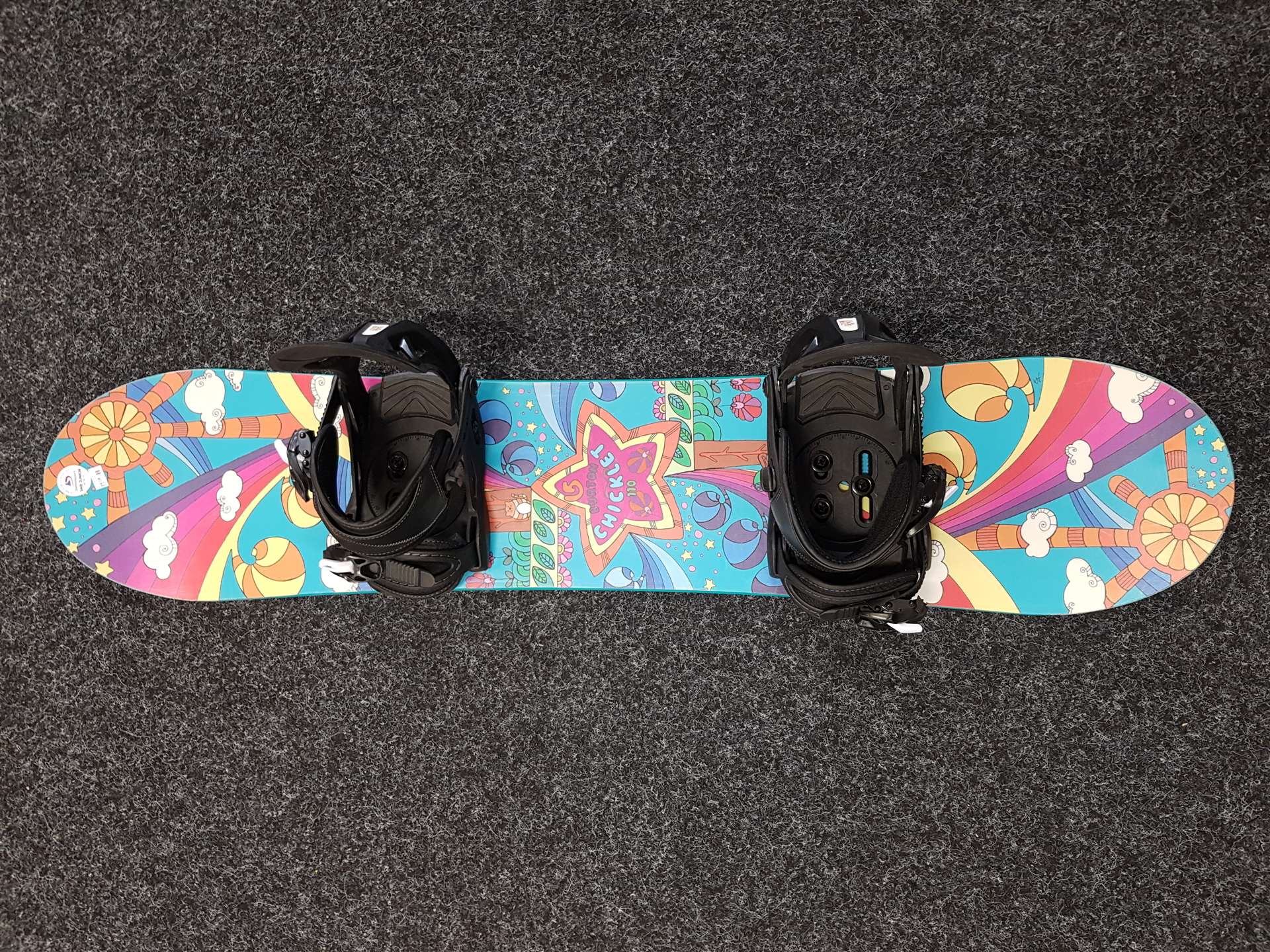 Použitý snowboard BURTON Chicklet + viazanie Head veľkosť S