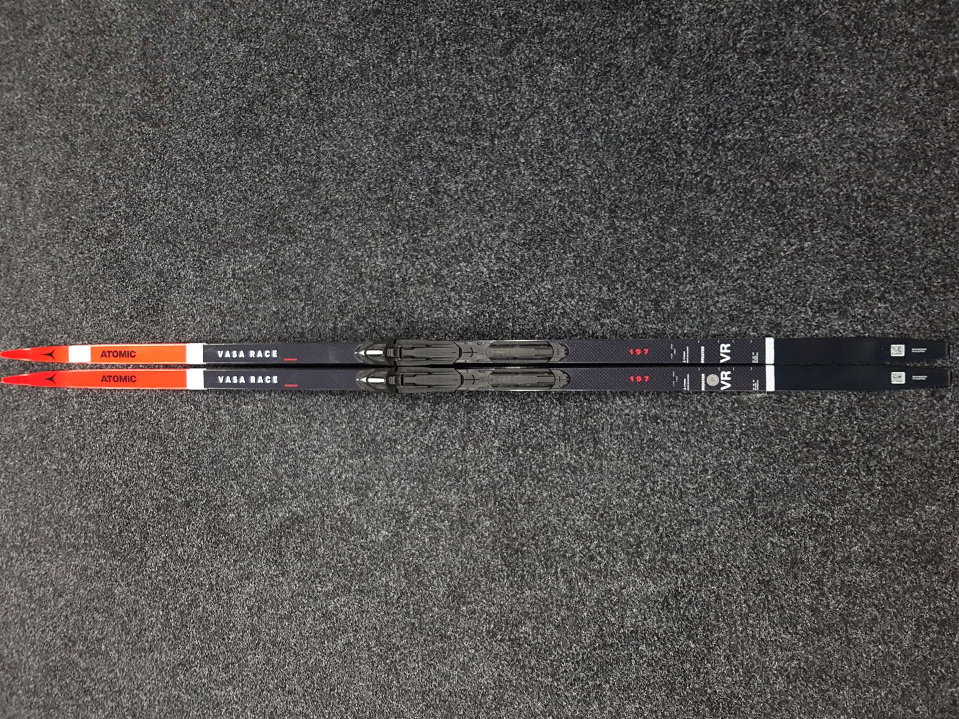 Použité bežecké lyže Atomic Redster Vasa Race + NNN viazanie Atomic Prolink