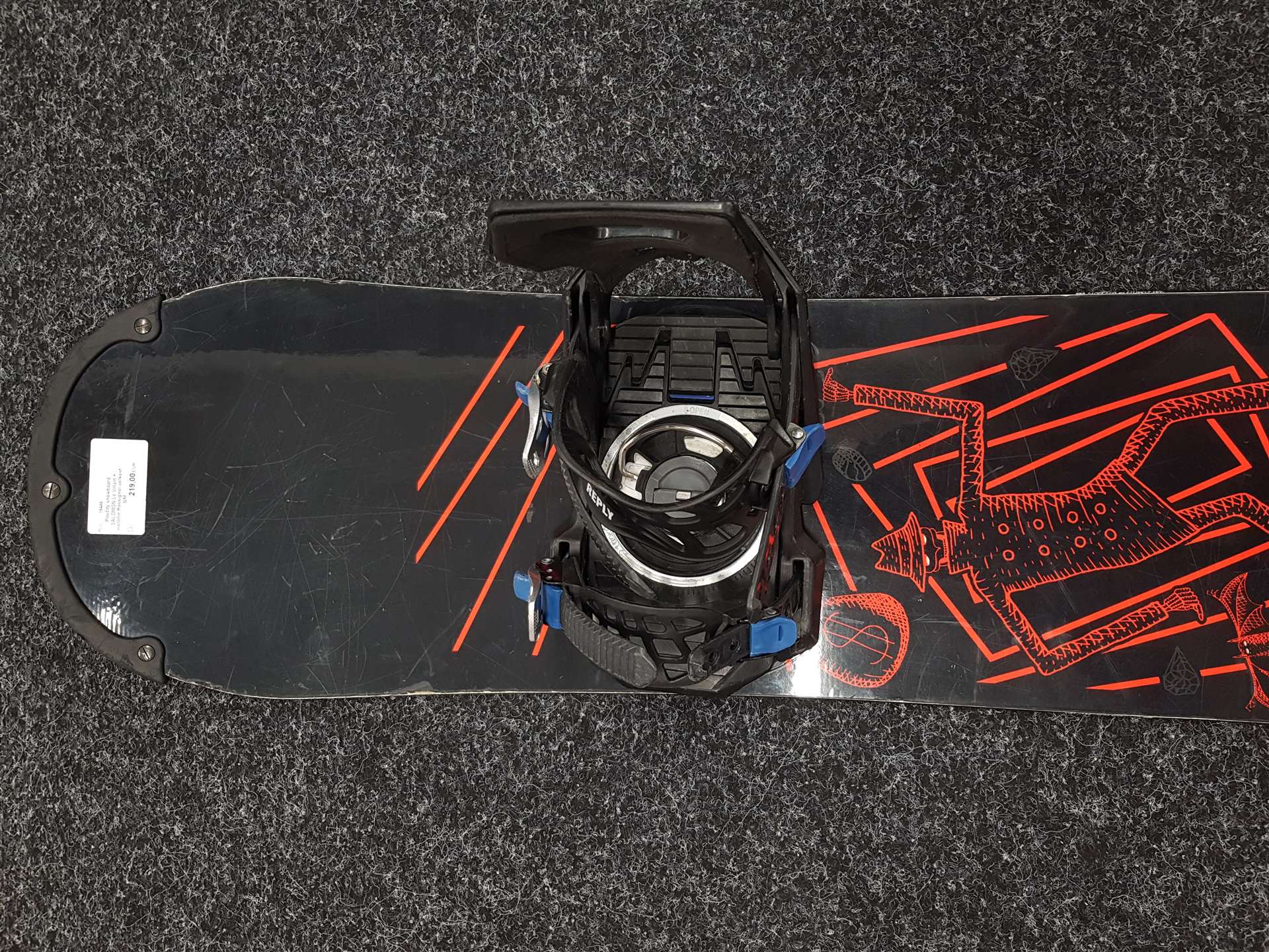 Použitý snowboard SALOMON Le Villain + viazanie Rossignol veľkosť S/M