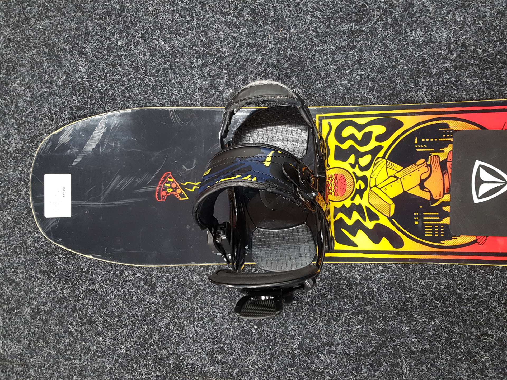 Použitý snowboard SALOMON Grail + viazanie Stunt  Fast tec veľkosť XS/S