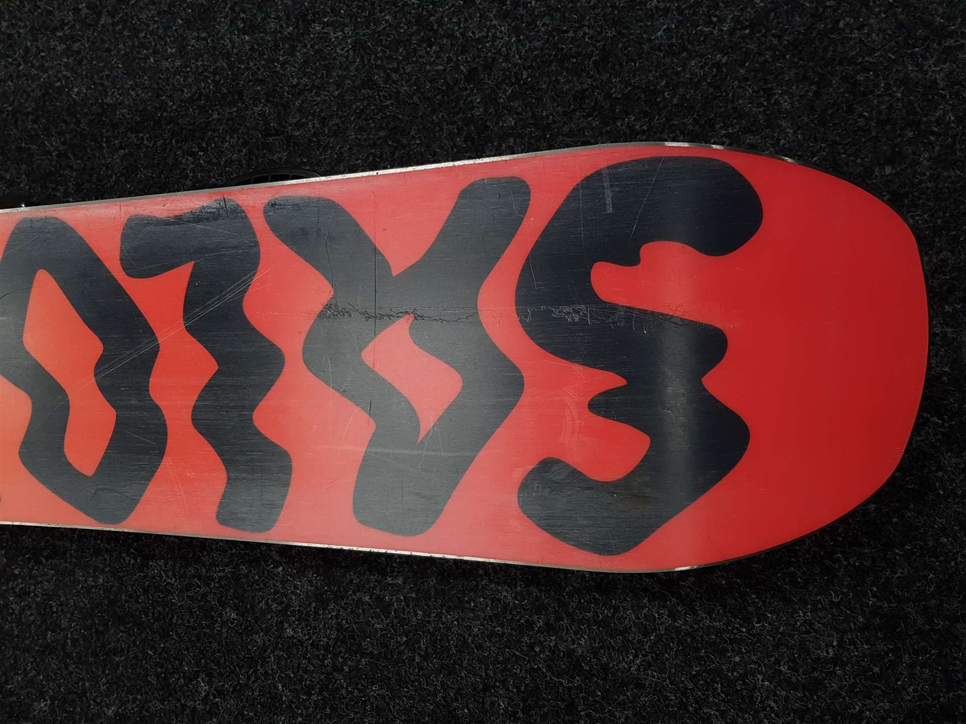 Použitý snowboard SALOMON Grail + viazanie Stunt  Fast tec veľkosť XS/S