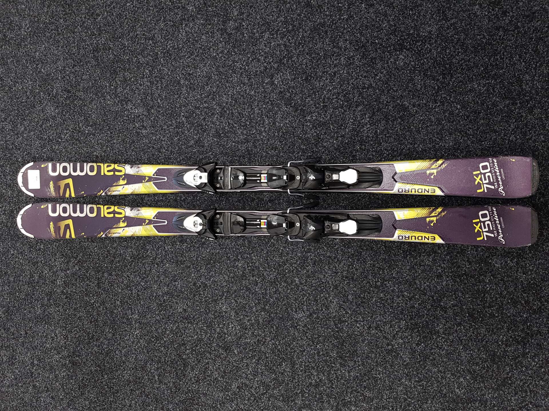 Použité lyže SALOMON Enduro + viazanie Salomon Z10