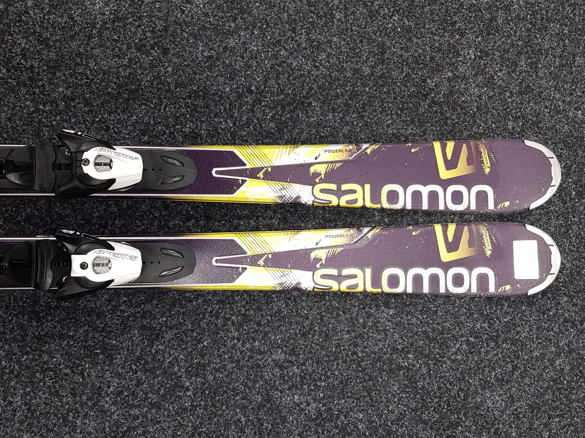 Použité lyže SALOMON Enduro + viazanie Salomon Z10
