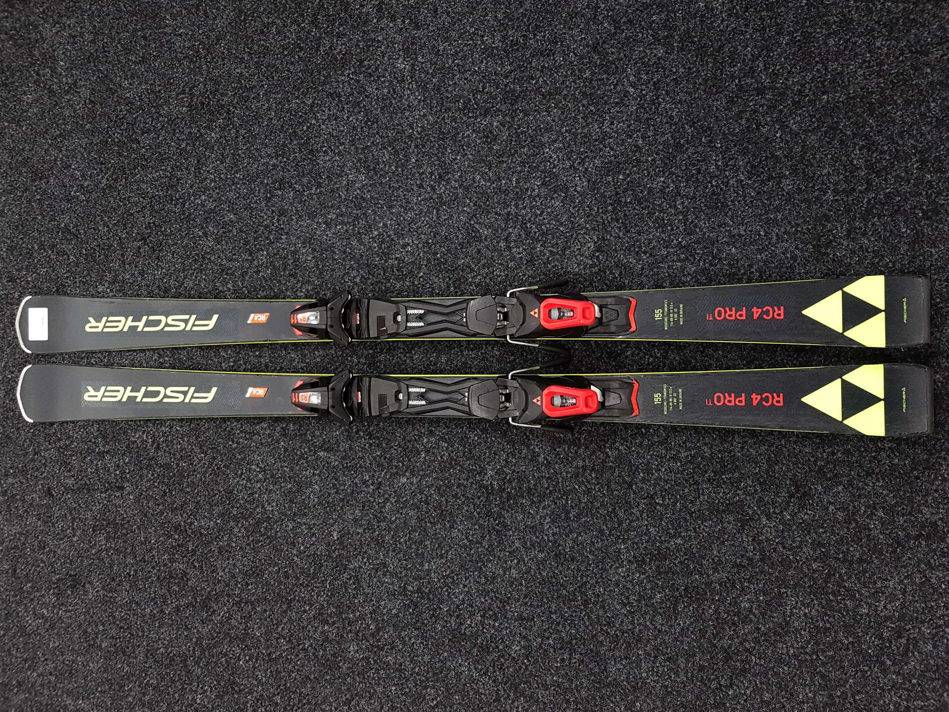Použité lyže FISCHER RC4 PRO Ti + viazanie Fischer RS11
