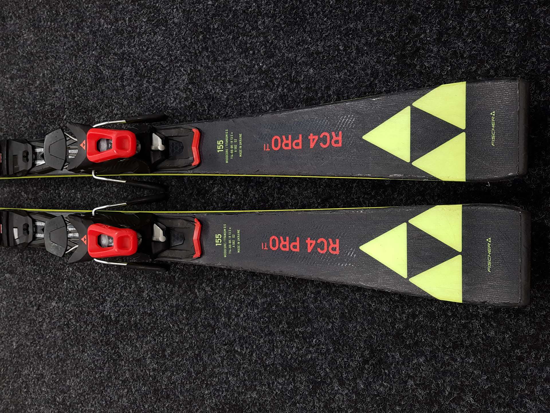 Použité lyže FISCHER RC4 PRO Ti + viazanie Fischer RS11