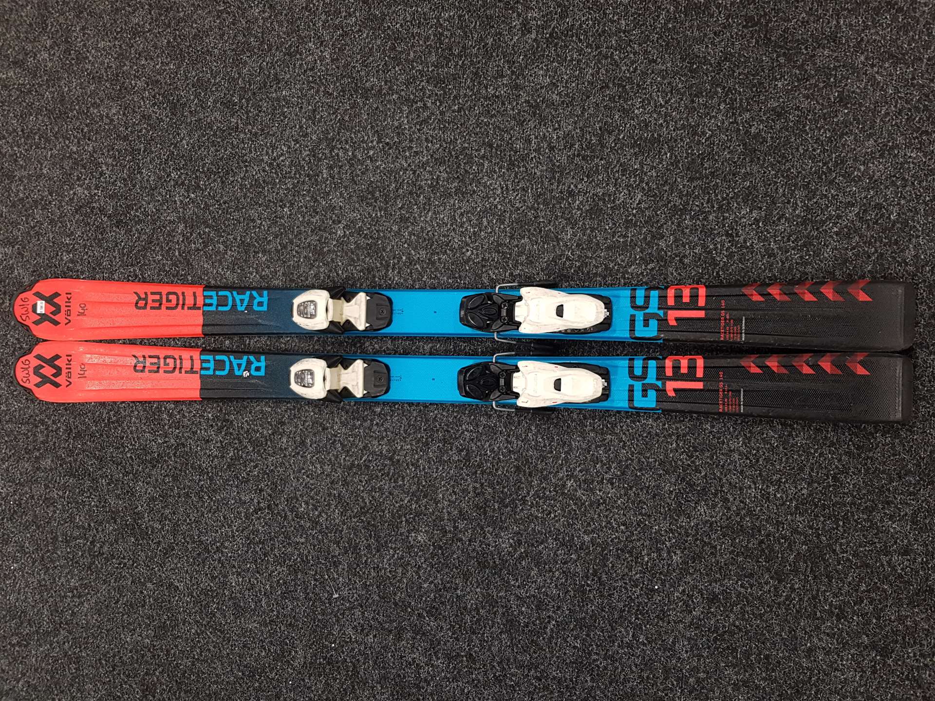Použité lyže Volkl Racetiger Gs