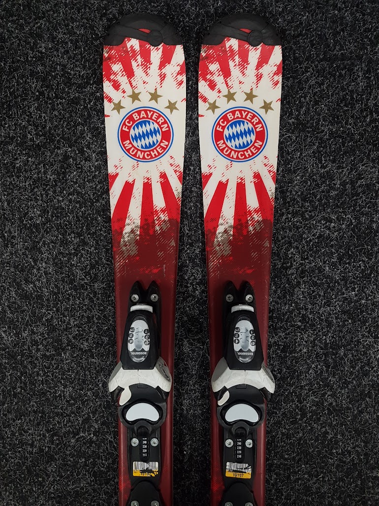 Použité lyže  Rossignol FC Bayern Munchen