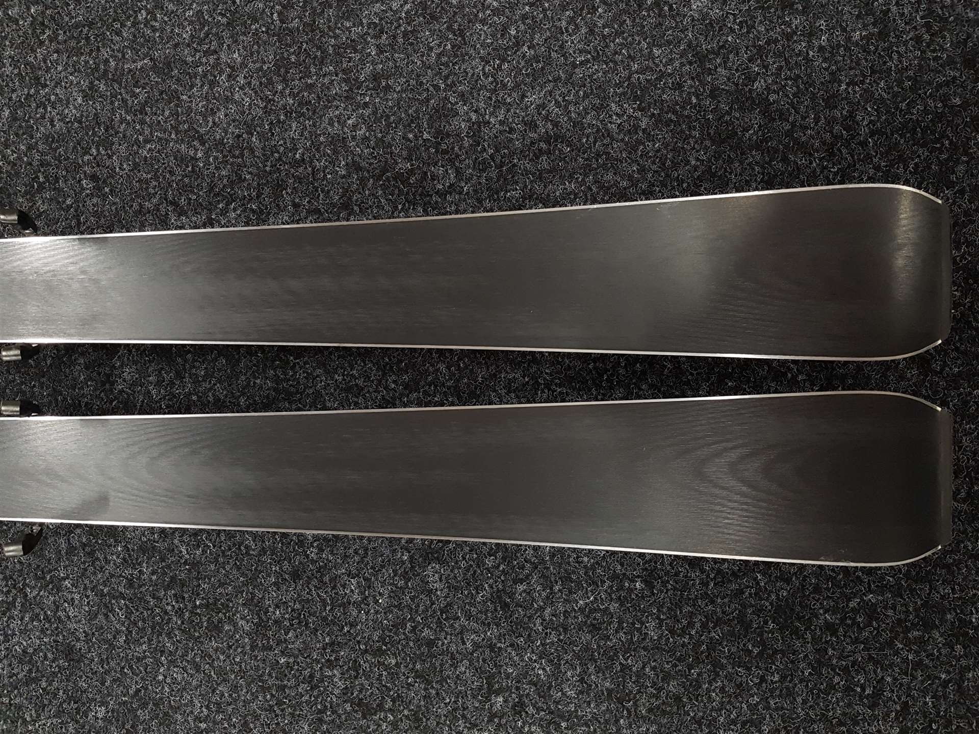 Použité lyže AUGMENT All Mountain 77 Ti.Carbon + viazanie Look NX 12.0