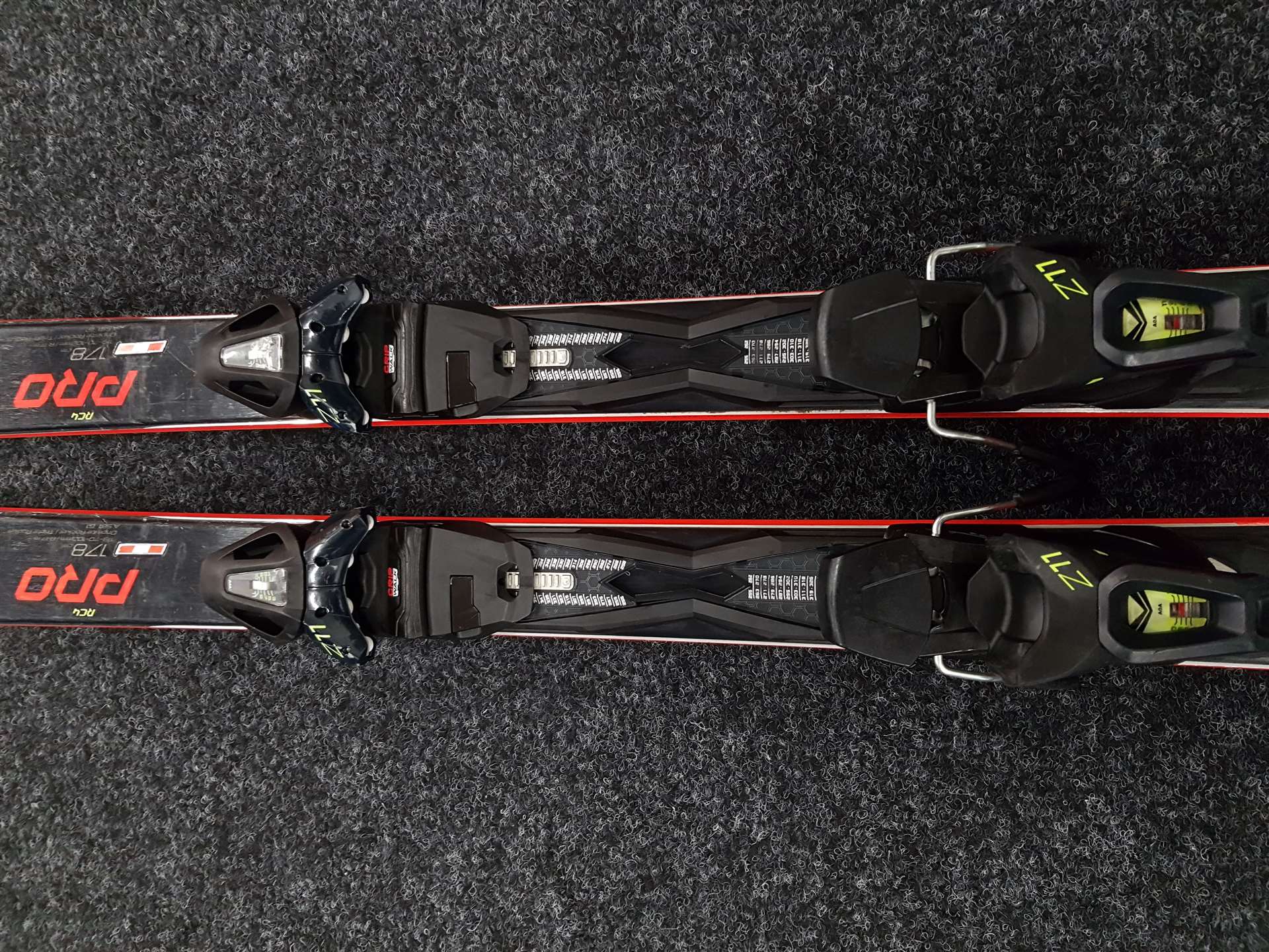 Použité lyže FISCHER Curv Pro + viazanie Fischer Z11