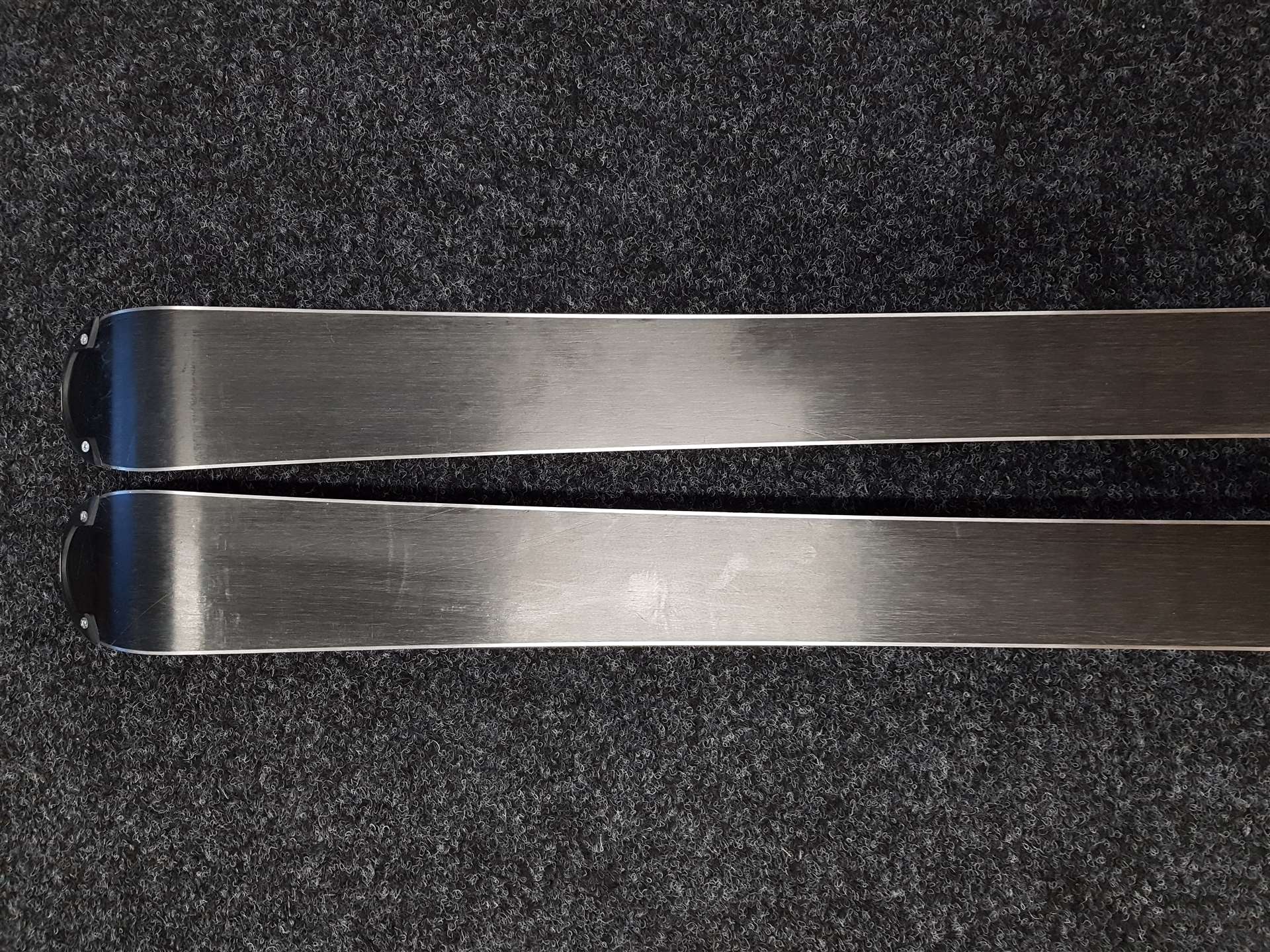 Použité lyže VOLKL Racetiger GS13 + viazanie Marker 4.5