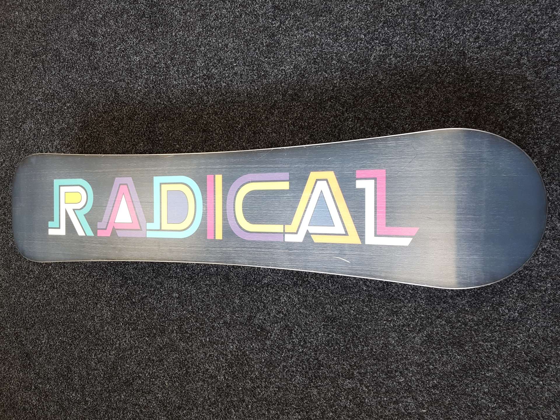 Použitý snowboard RADICAL Rainbow + viazanie Salomon veľkosť S/XS