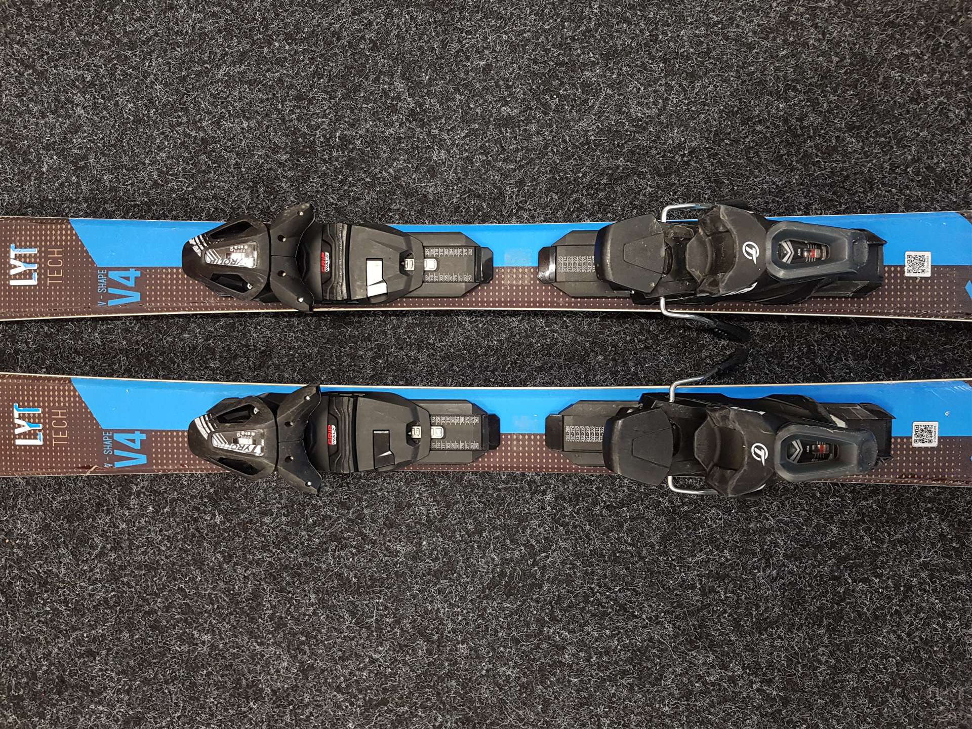 Použité lyže HEAD V4 + viazanie Tyrolia PR 10