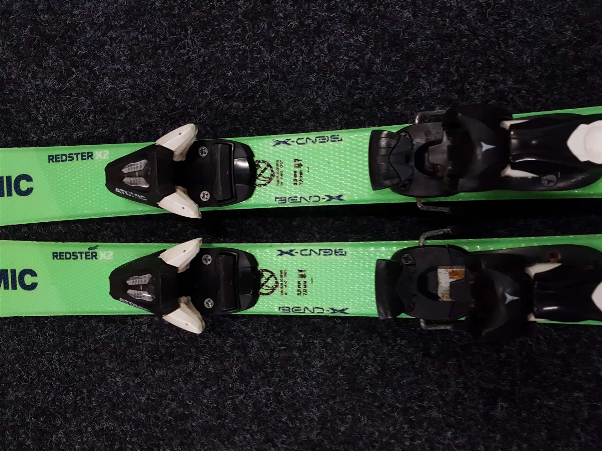 Použité lyže ATOMIC Redster X2  + viazanie Atomic C5 4,5