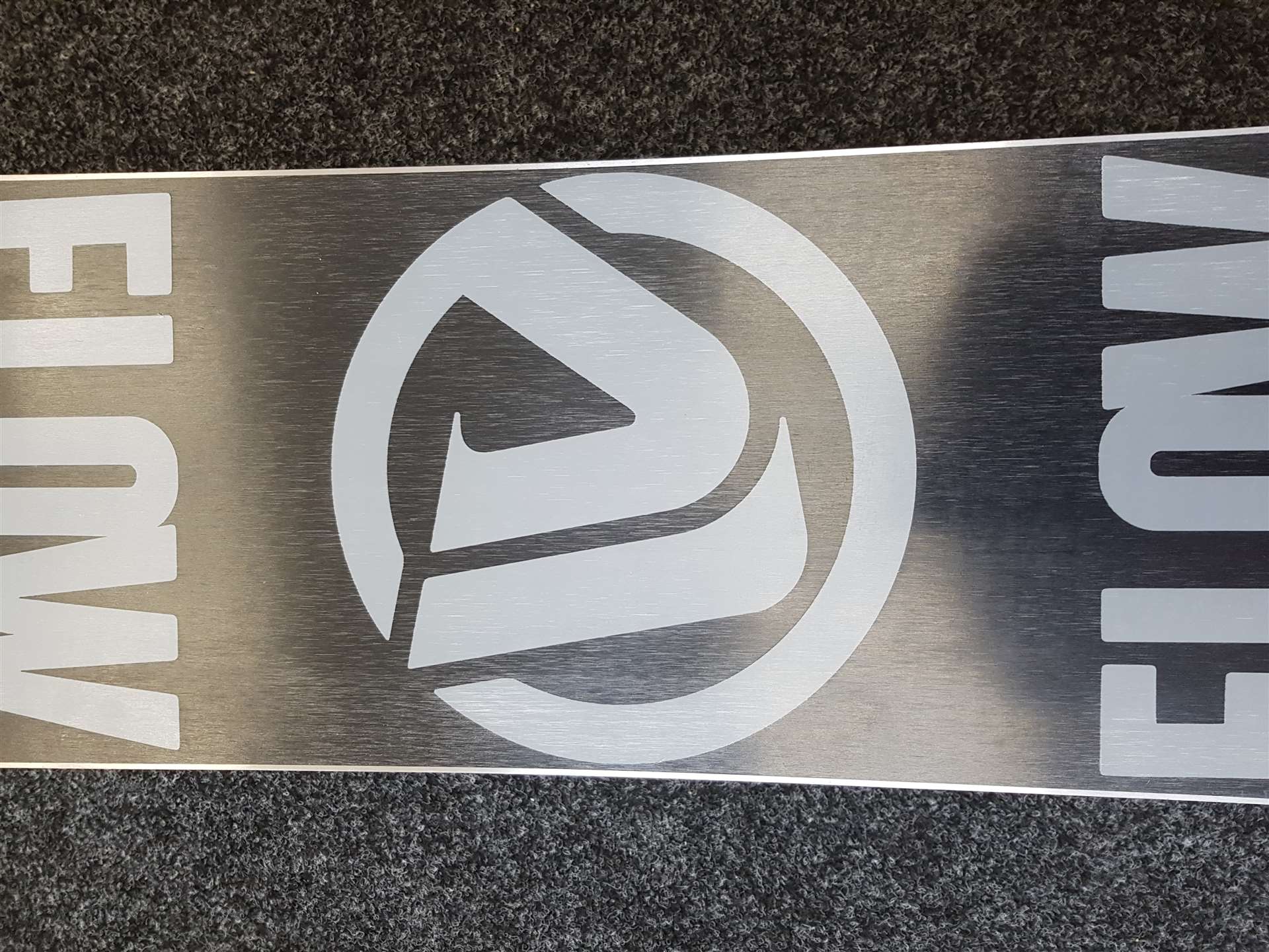 Použitý snowboard FLOW  Rhythm + viazanie Flow veľkosť XS