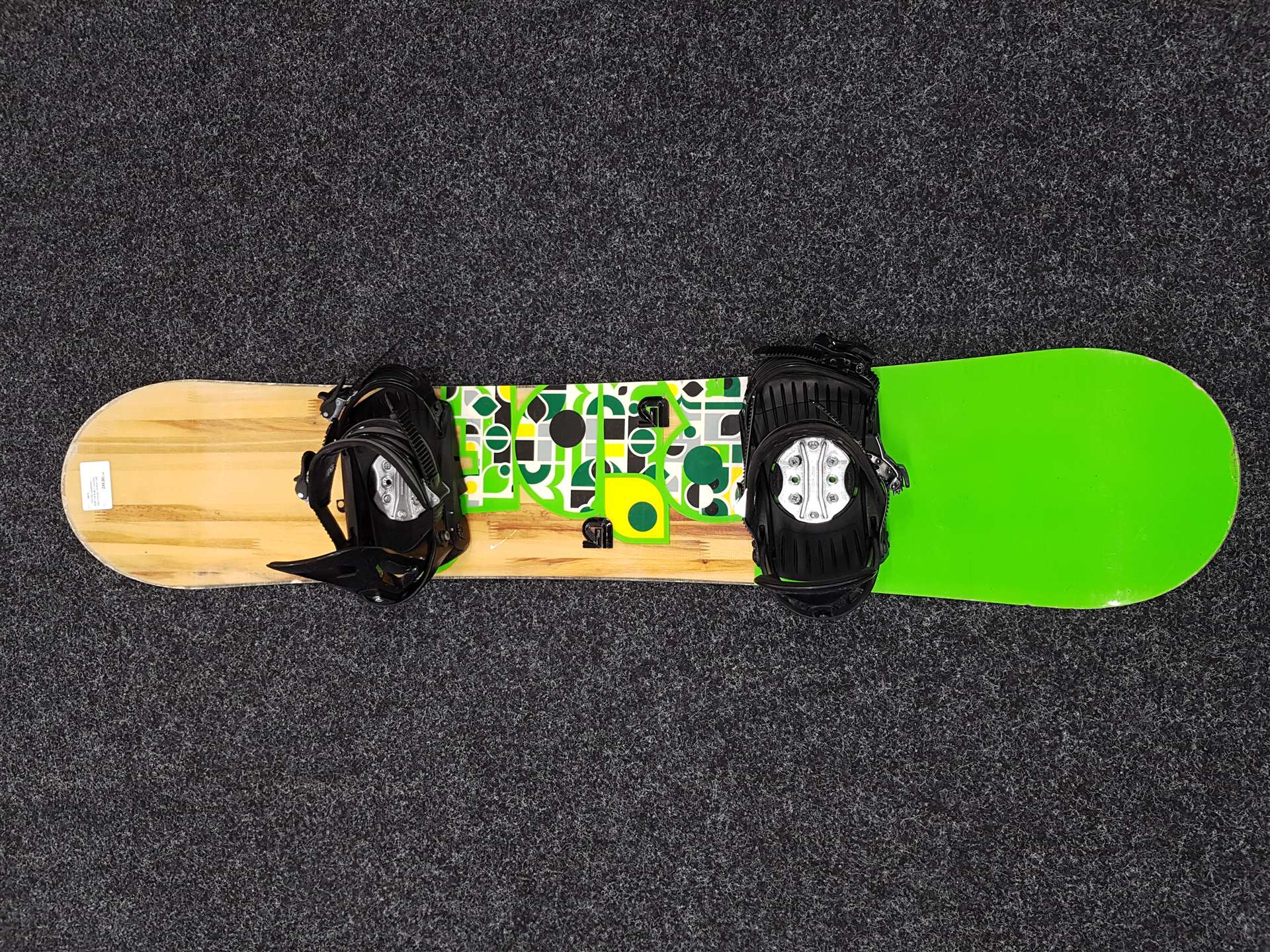 Použitý snowboard BURTON Ride + viazanie  Intercharger veľkosť S/M