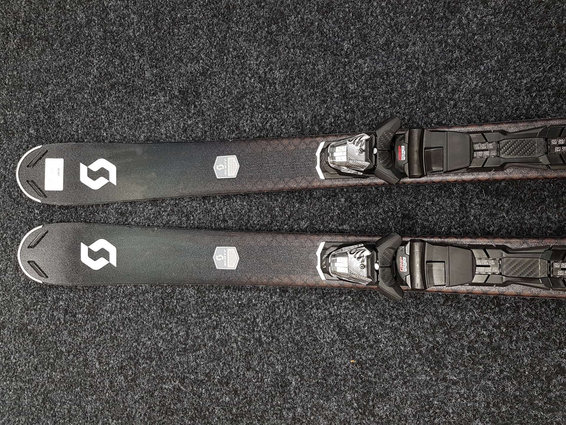 Použité lyže SCOTT Slight 83 + viazanie Scott  M10