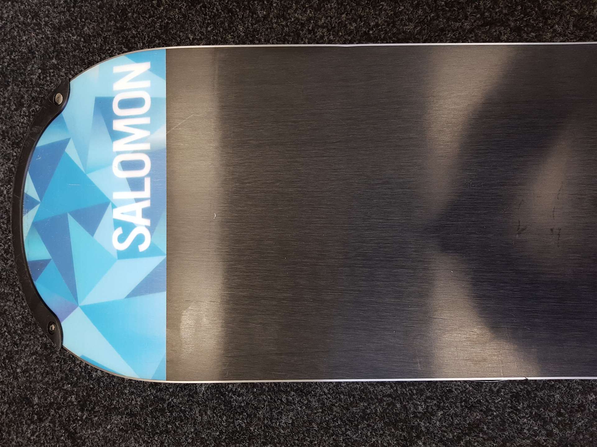 Použitý snowboard SALOMON Wild Card  + viazanie Burton veľkosť S