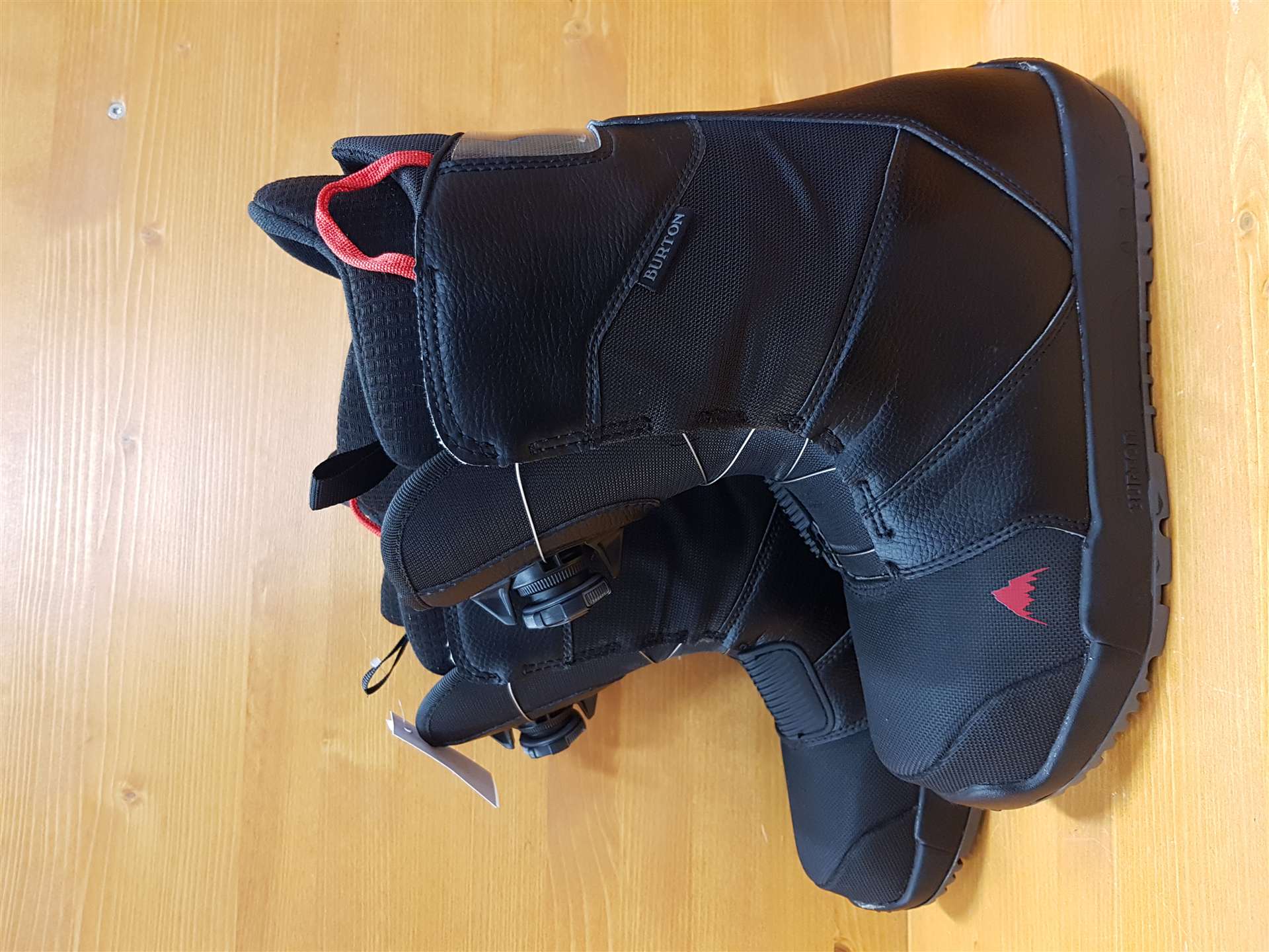 Použité snowboardové topánky BURTON Progression Boa