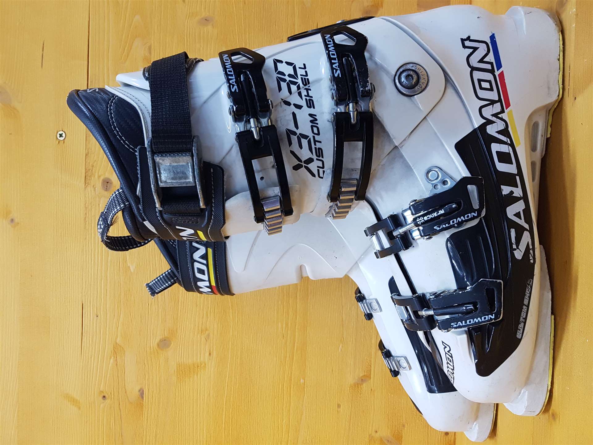 Použité lyžiarky Salomon X3 Custom Shell 130