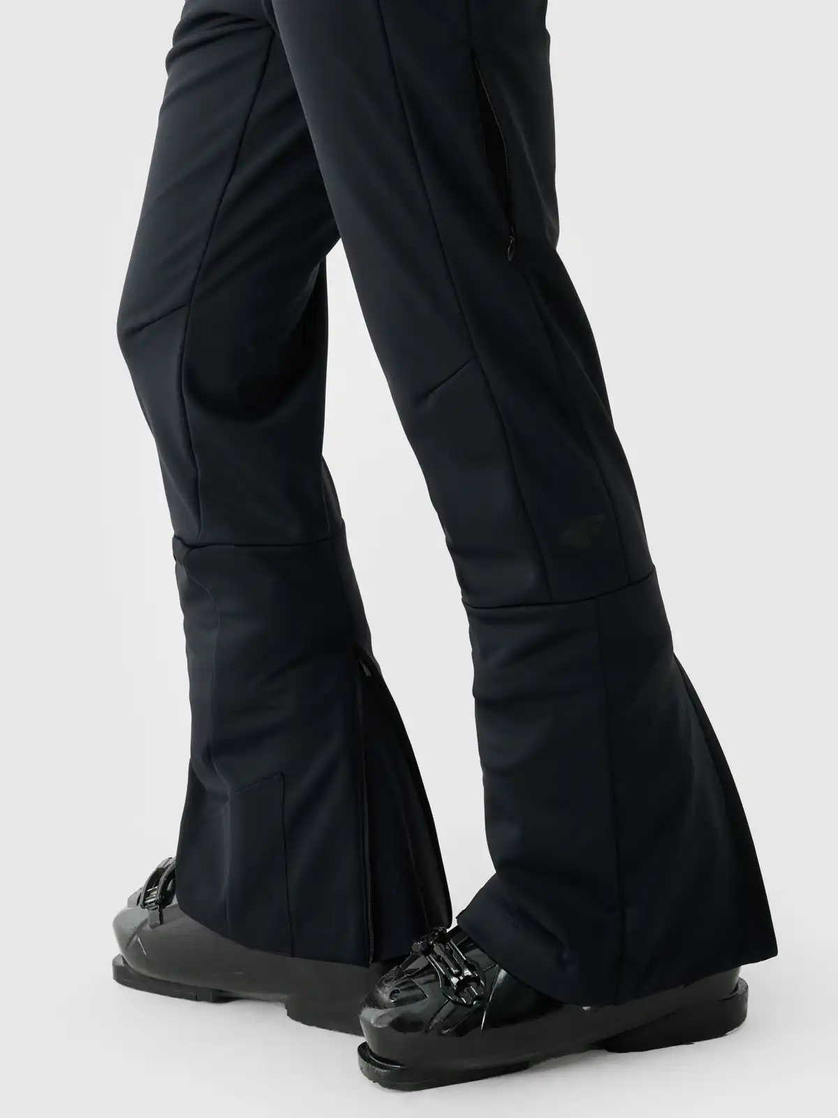 Dámske lyžiarske nohavice 4F FNK F0994 DEEP BLACK