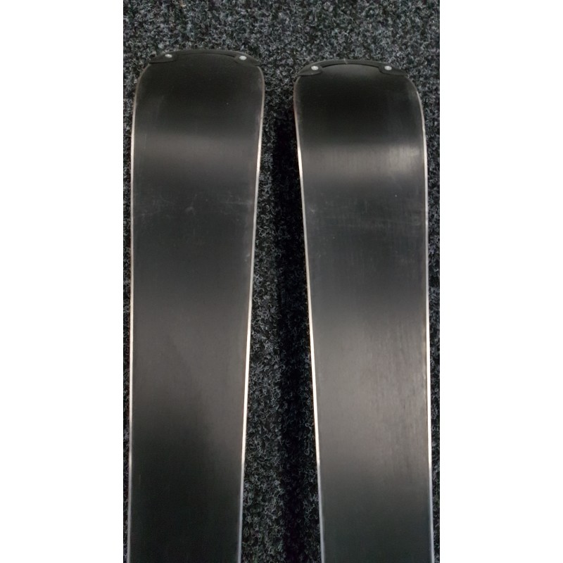 Bazárové lyže VOLKL CODE 7.4