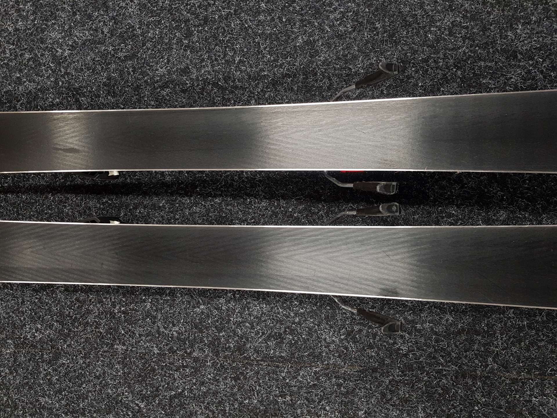 Použité lyže ATOMIC Redster RJ + viazanie Atomic 6