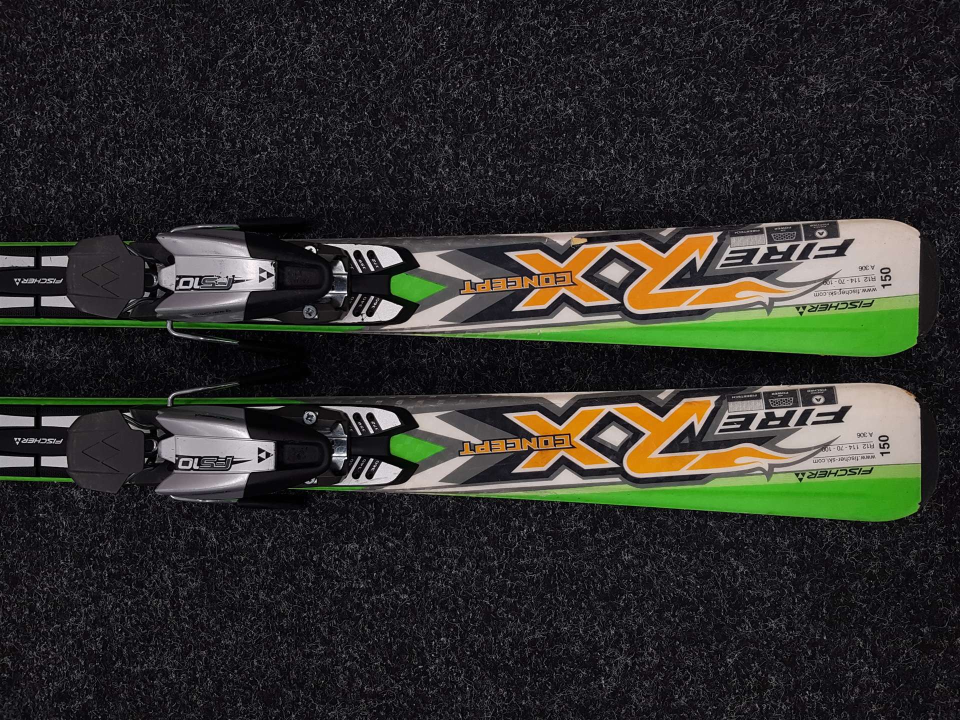 Použité lyže FISCHER Firetech Concept + viazanie Fischer FS10