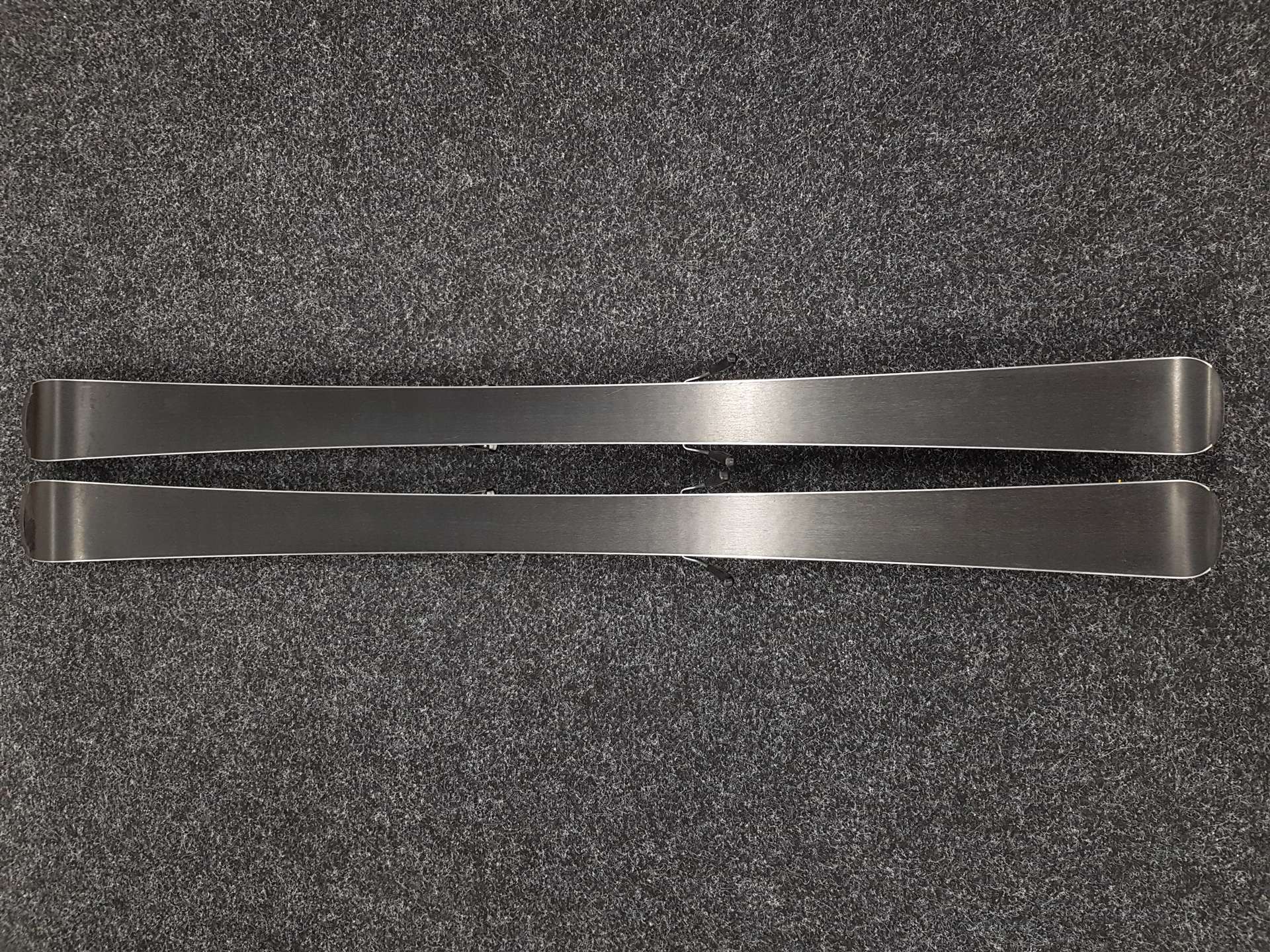 Použité lyže FISCHER Firetech Concept + viazanie Fischer FS10