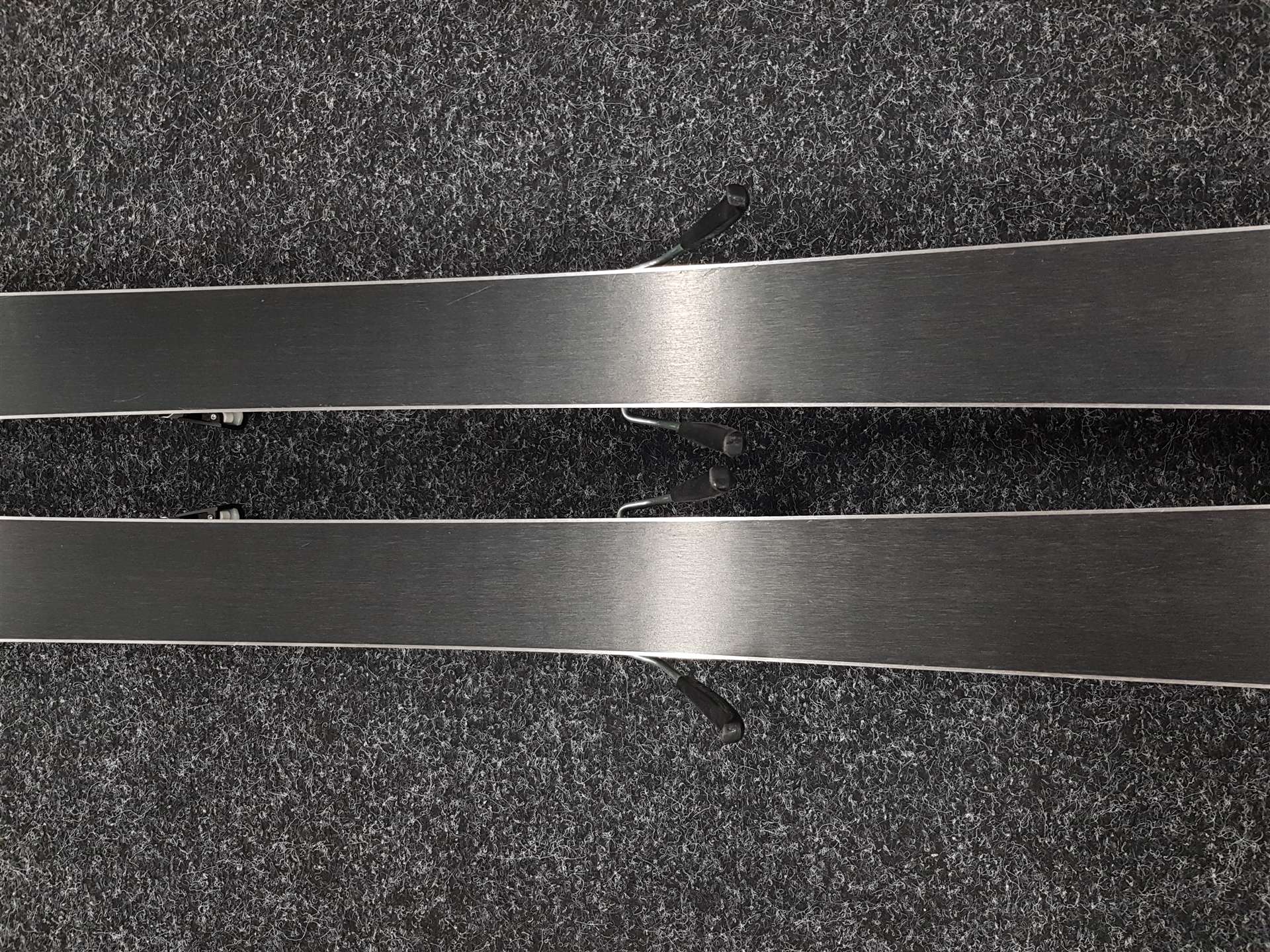 Použité lyže FISCHER Firetech Concept + viazanie Fischer FS10