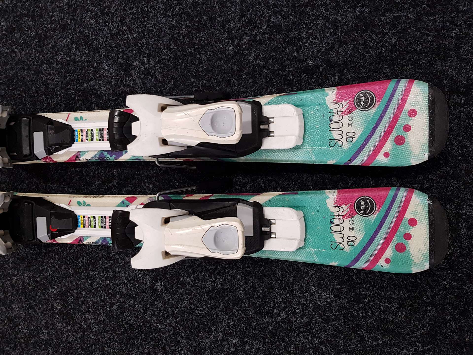 Použité lyže TECNOPRO Sweety  + viazanie Tecnopro TC 4,5