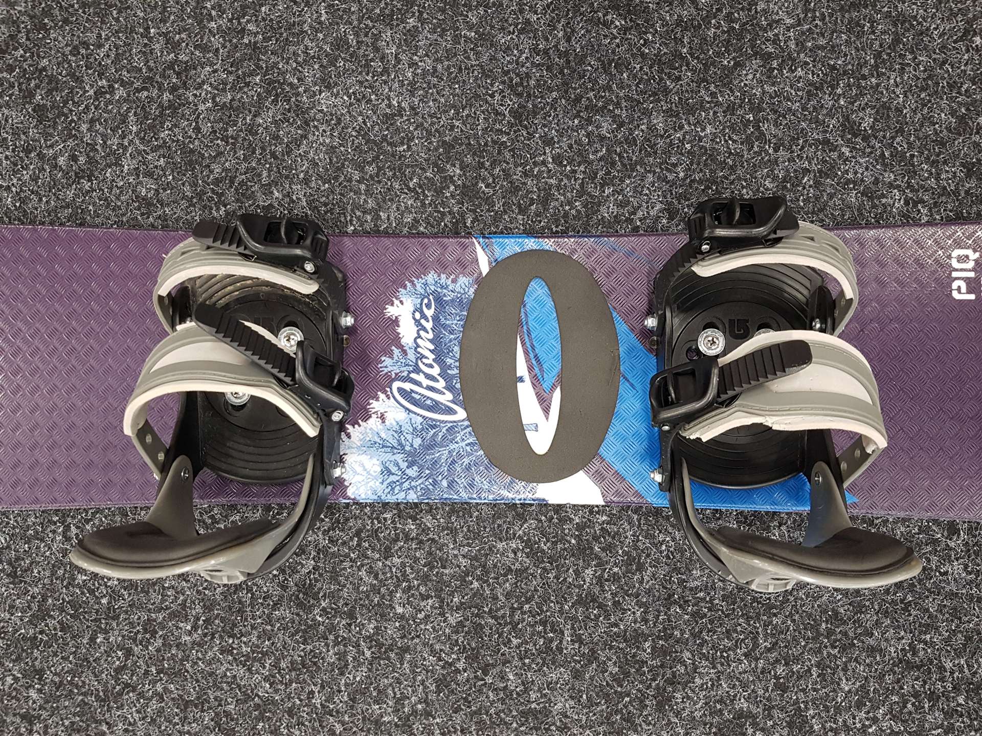 Použitý snowboard ATOMIC Piq + viazanie Burton veľkosť S