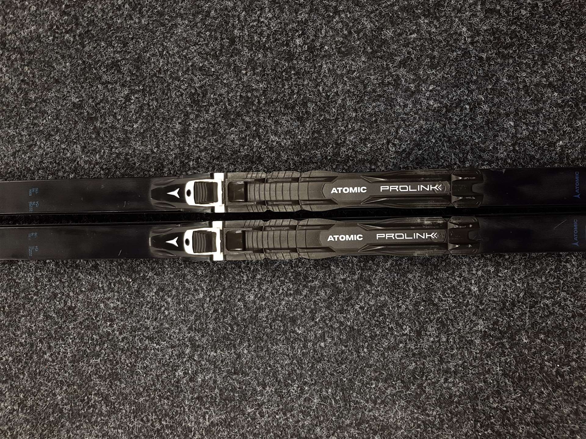 Použité bežecké lyže Atomic Pro S2 + NNN viazanie Atomic Prolink