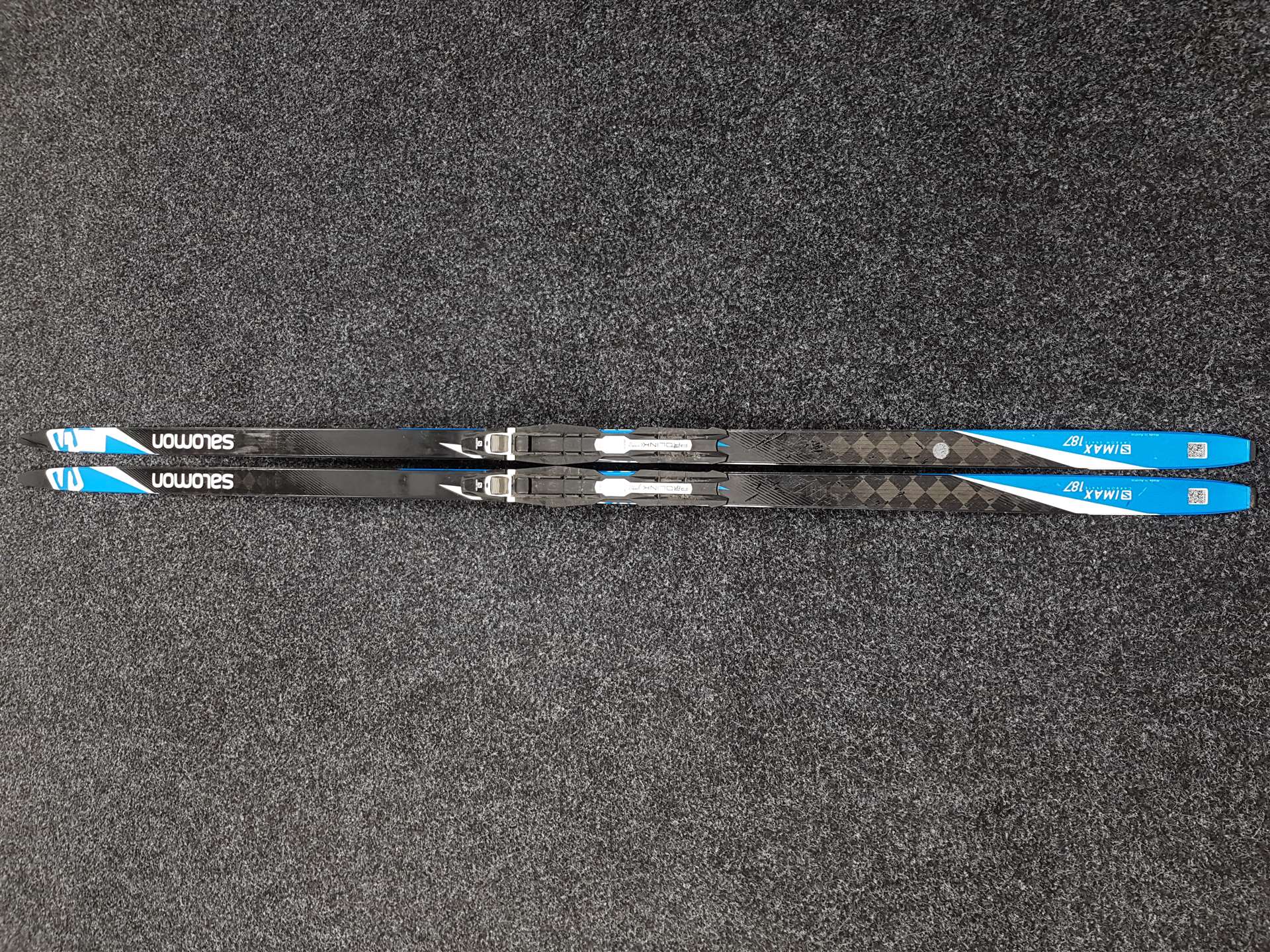 Použité bežecké lyže Salomon S/Max Carbon Skate + NNN viazanie Salomon Prolink