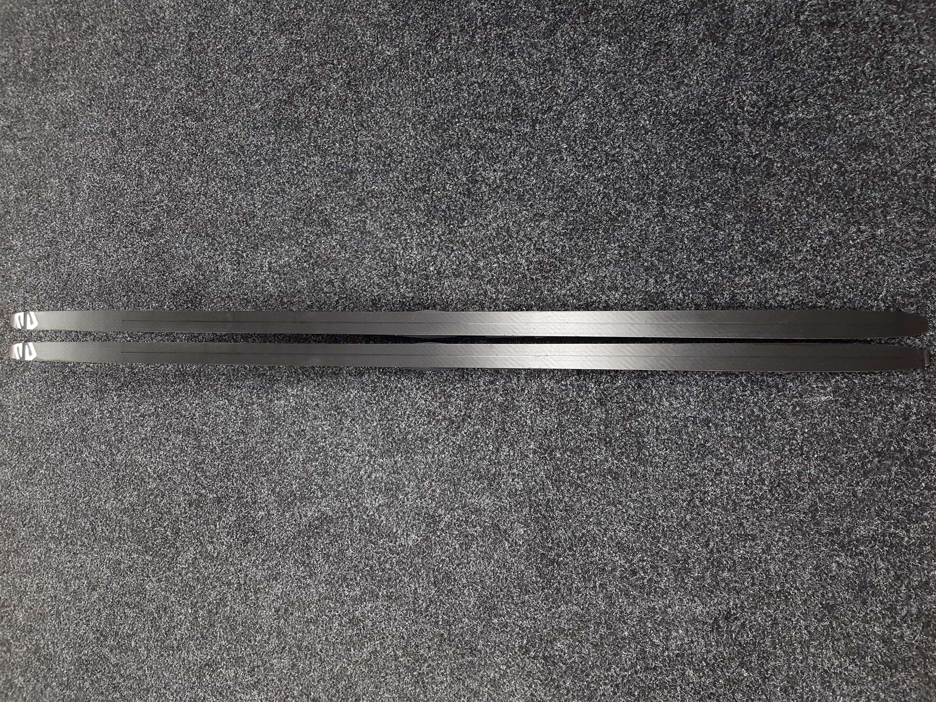 Použité bežecké lyže Salomon S/Max Carbon Skate + NNN viazanie Salomon Prolink
