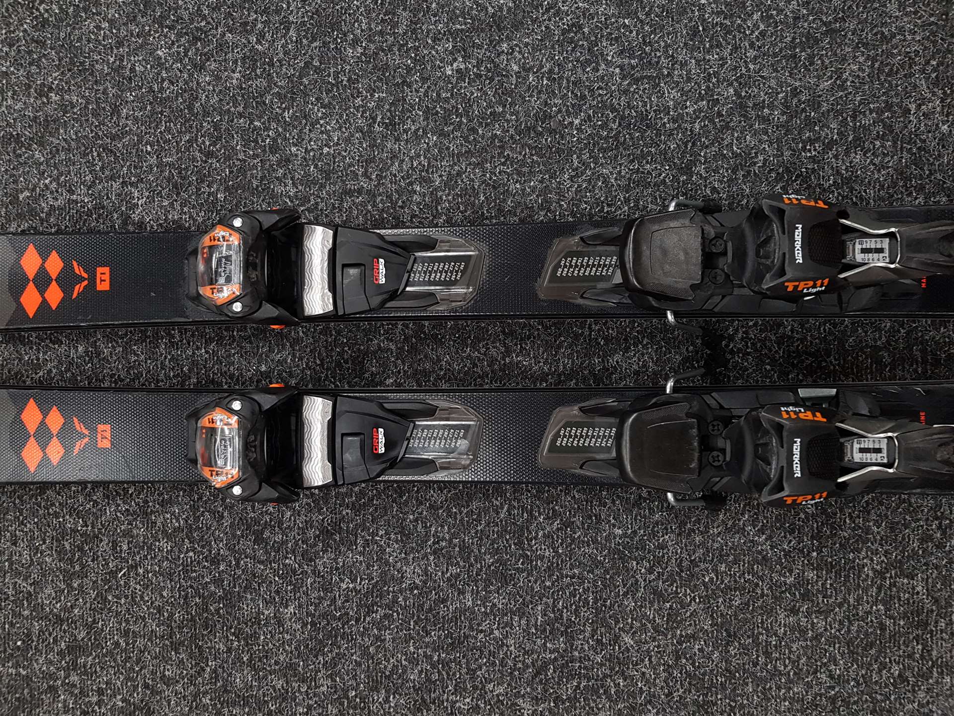 Použité lyže Blizzard Firebird Ti