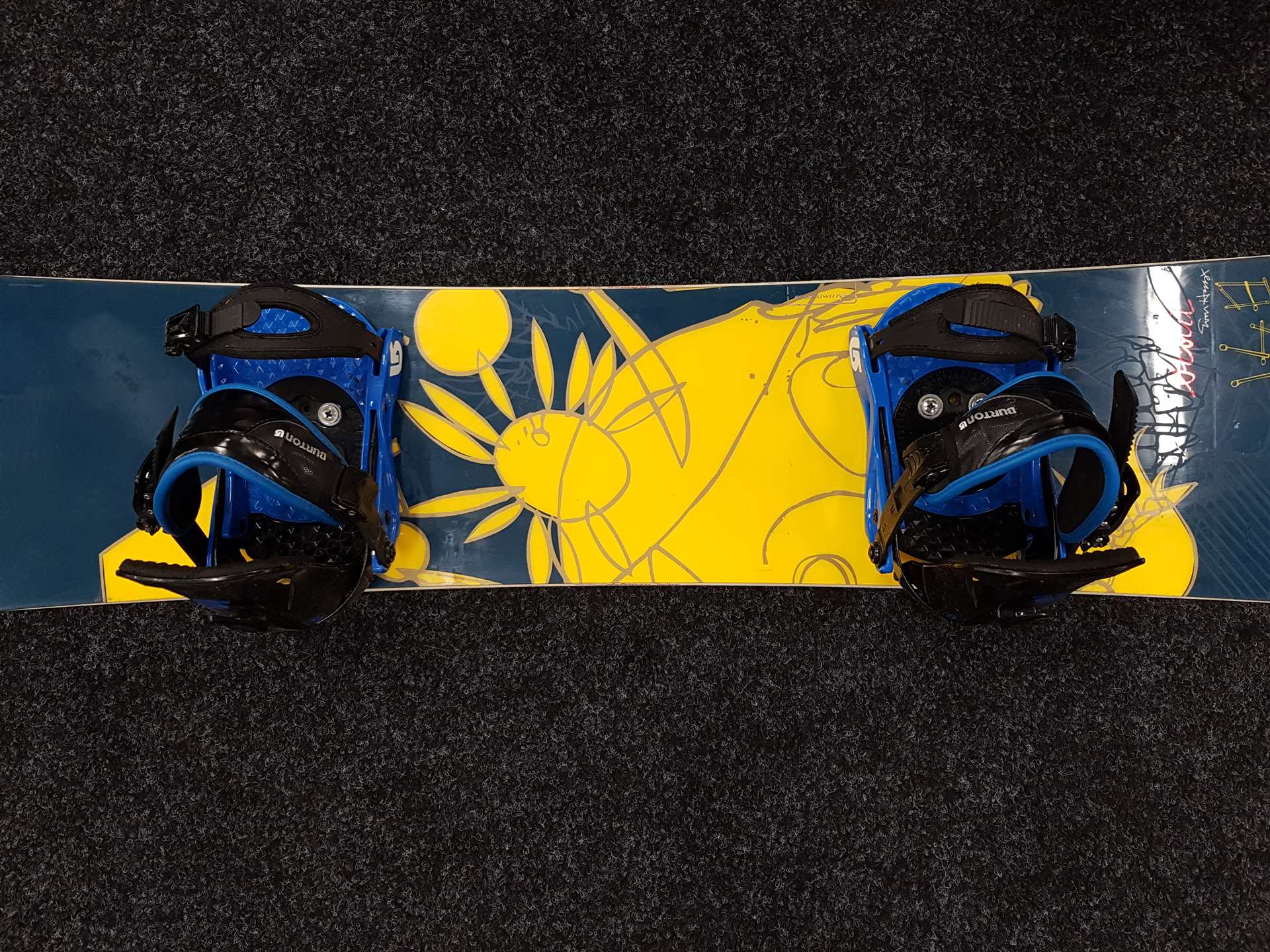 Použitý snowboard SALOMON  Scout + viazanie Burton veľkosť S