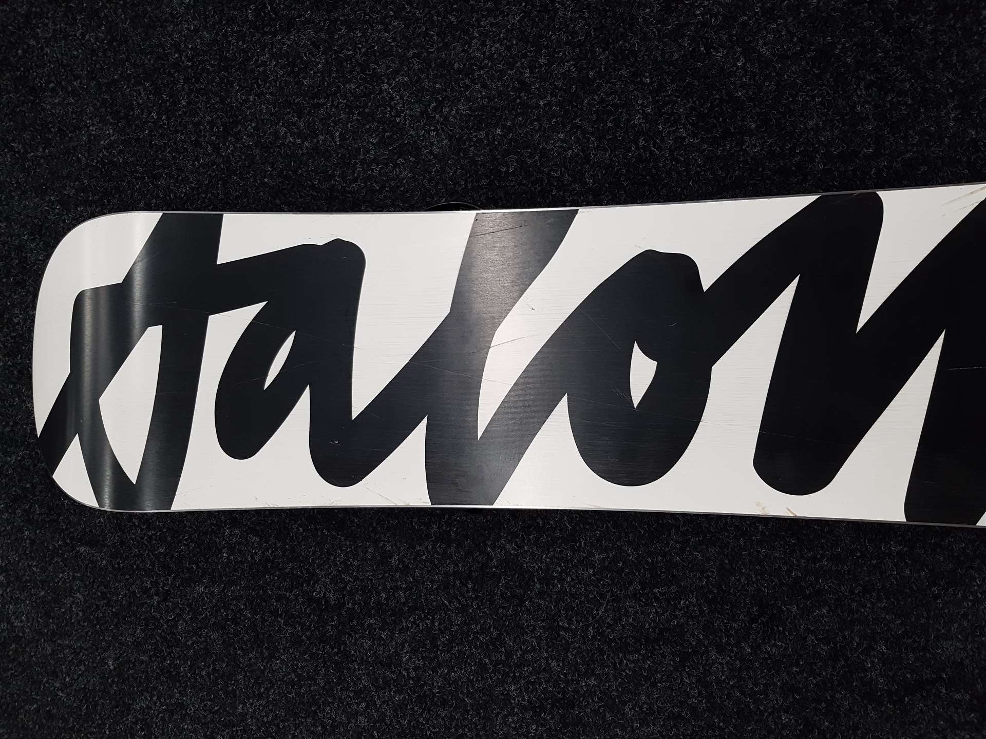 Použitý snowboard SALOMON  Scout + viazanie Burton veľkosť S