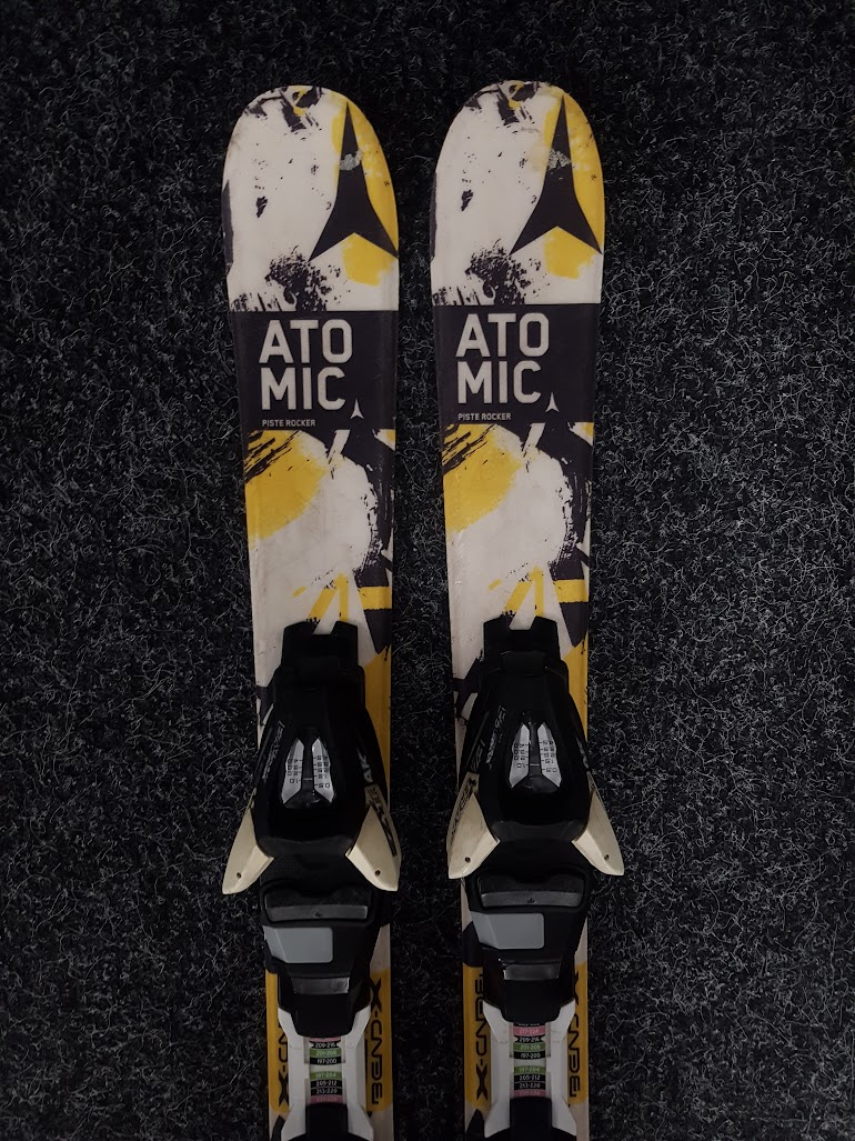 Použité lyže  Atomic Vantage JR